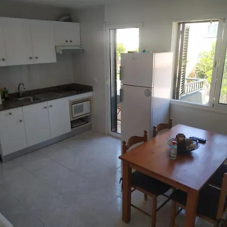 Apartamento Con Piscina, Cala En Blanes Ciutadella 卡拉恩·布拉内斯